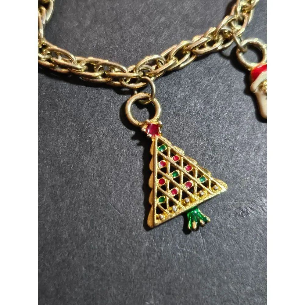 *Sale* Vintage gold tone Christmas charm bracelet 7